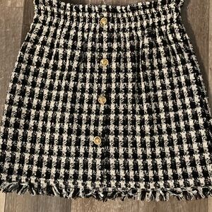 Stylish Black and White Tweed Skirt with Gold Button Detail